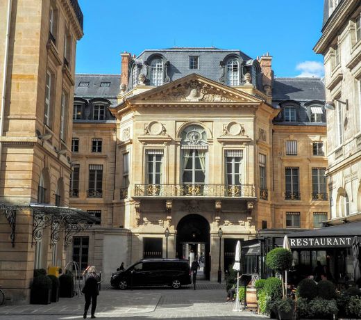 Louvre Bourbon ChicSuites