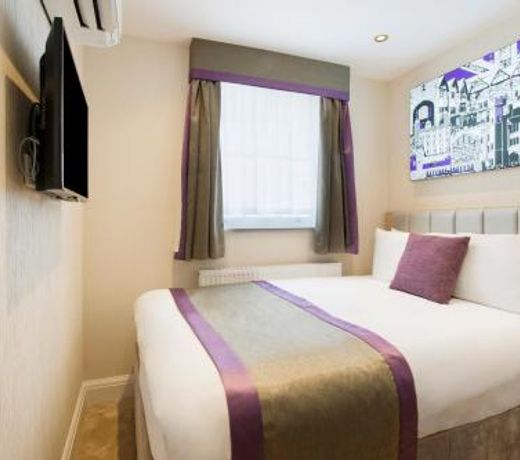 OYO Townhouse 30 Sussex Hotel