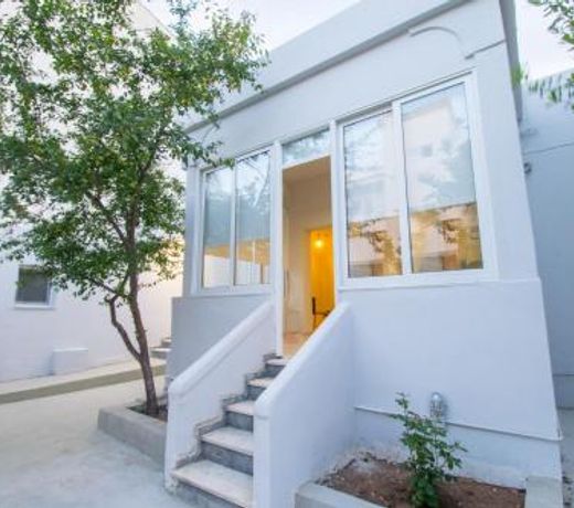 FINIKAS House