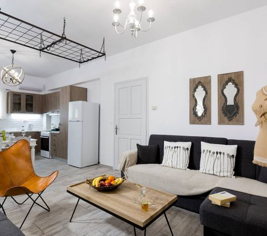 EvaEle Luxury Apartments