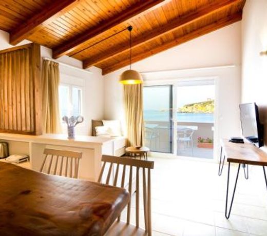 Sunrise Apartments