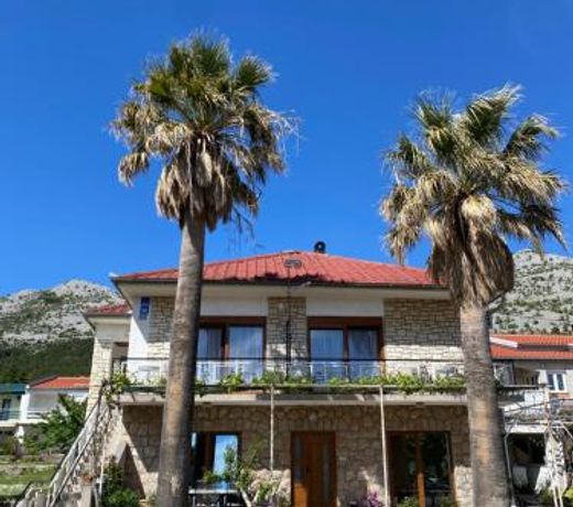 APARTMANI 4 PALME