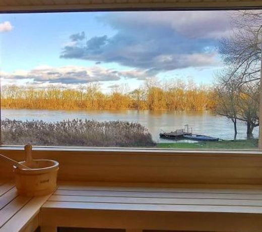 VÃ­zparti Apartmanhaz