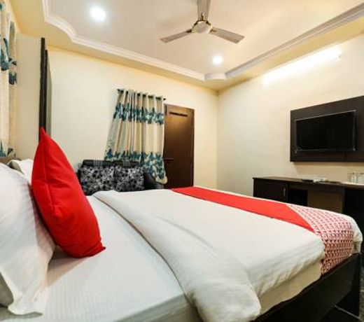 OYO 12856 Beach City