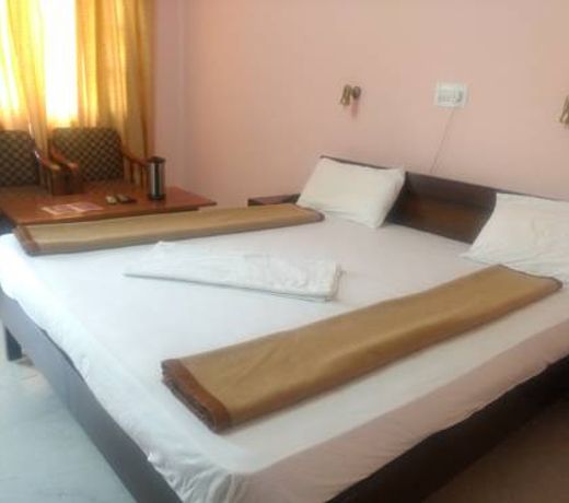 Hotel Atul Regency