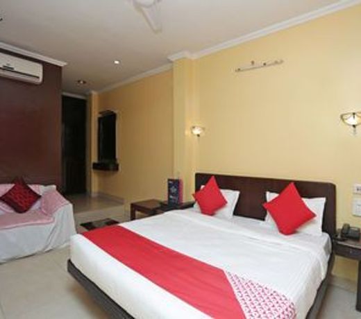 OYO 12887 Hotel A-1