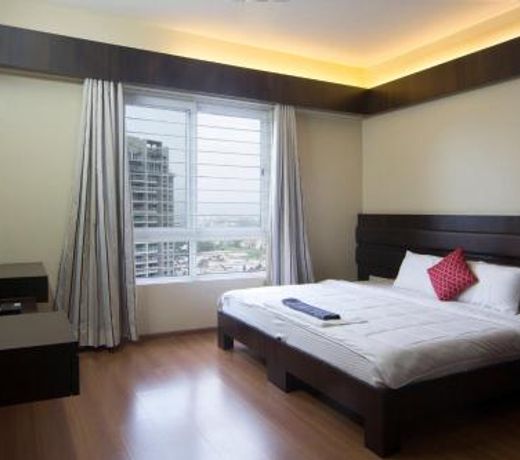Amanora Park Town