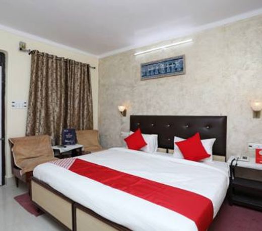 OYO 12222 Hotel Silverton