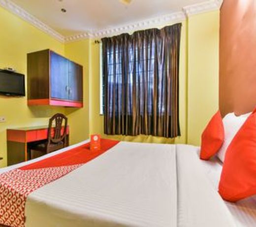 OYO 5658 Hotel In City