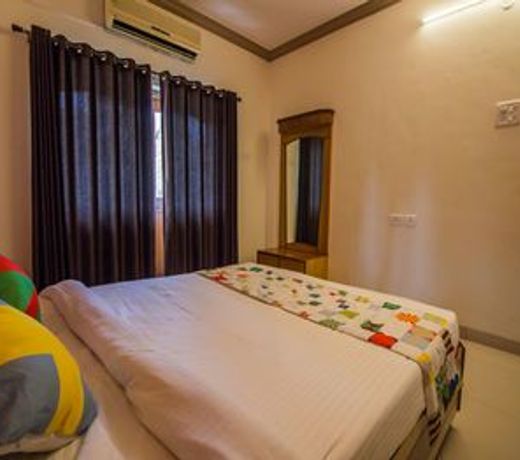 OYO 13515 Home Graceful Studio Calangute