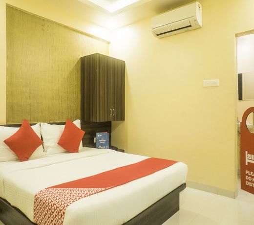 OYO 11597 Aditi Executive