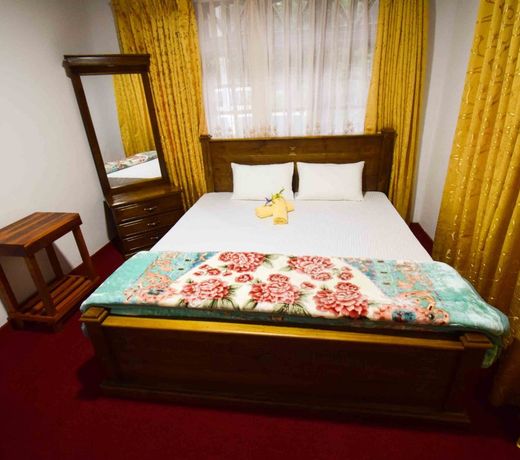 Yoho New Royal Guest Inn Guest House