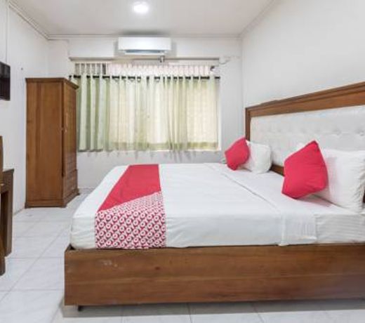 OYO 102 Metro Marine Drive Hotel