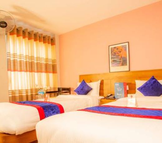 OYO 136 Hotel Om Plaza