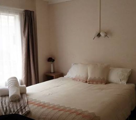 Esquire Motel