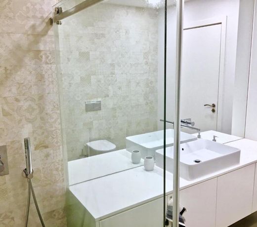 Hola Lisbon Suites