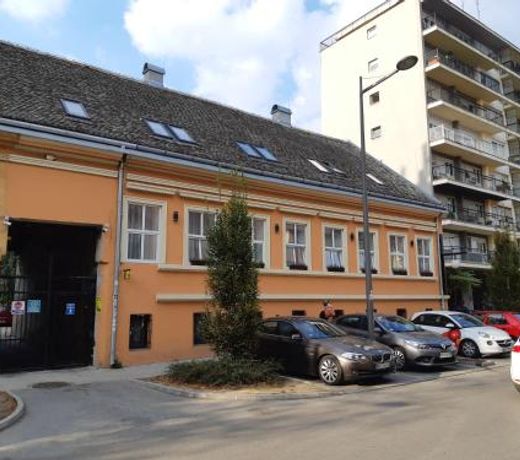 Arhiv Boutique House