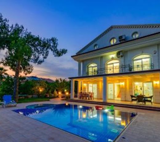 Musa - 5 Bedroom Holiday Villa in Hisaronu