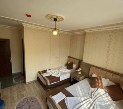 Özgür Hotel