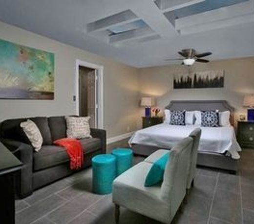 Delcoa Retreat 6br Scottsdale Pool House