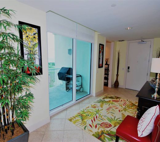 Sapphire Condo & Spa Unit #1304