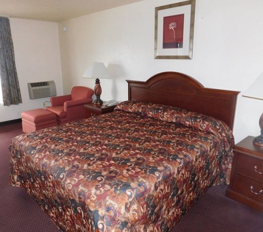 Auburn Motel