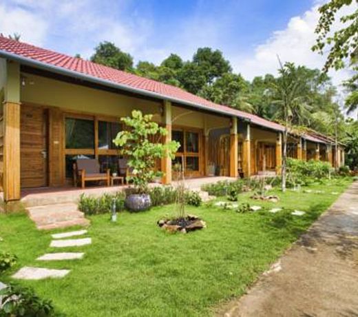 Azura Resort