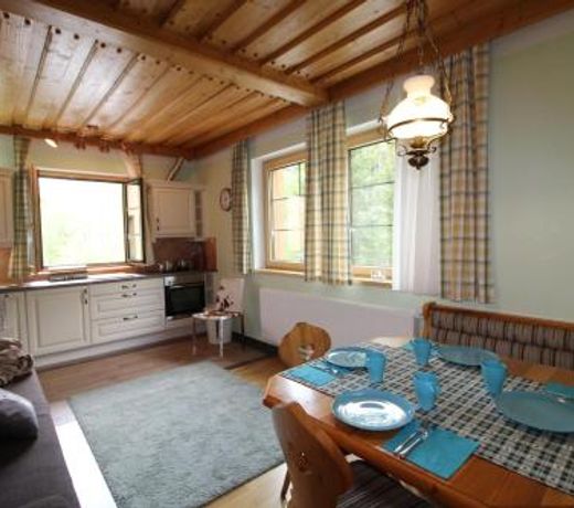 HAUS LÃRCHEGG Wellness Apartments