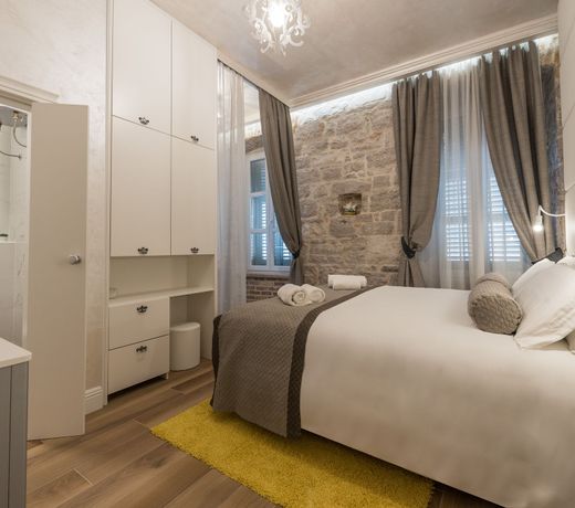 Zara Palace - design rooms