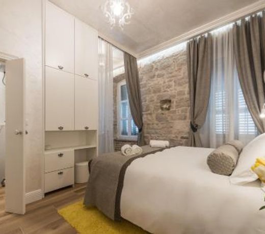 Zara Palace - design rooms
