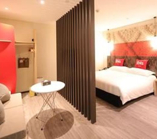 Ibis Shanghai Changshou