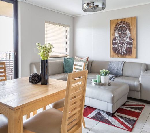 Waters Edge Self-Catering Apartments