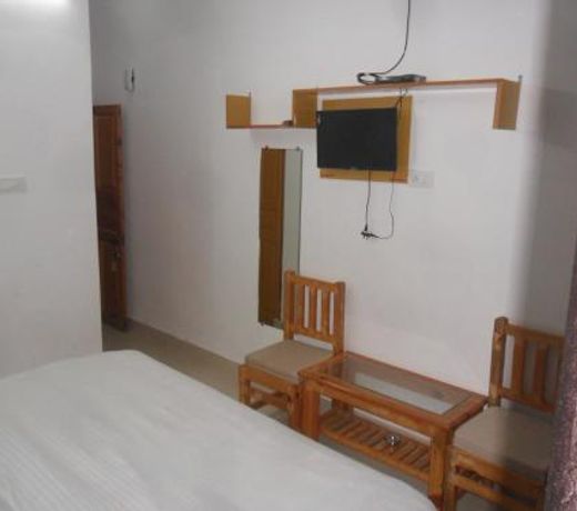 Hotel Divine