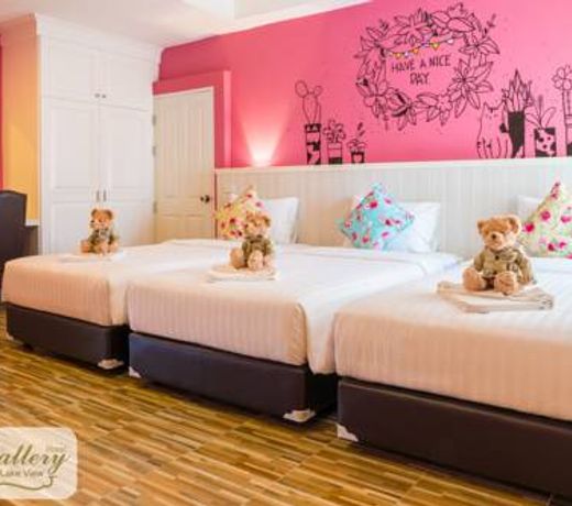 Gallery Lake View Hotel