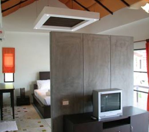 Hillside Village Resort & Fitness Centre