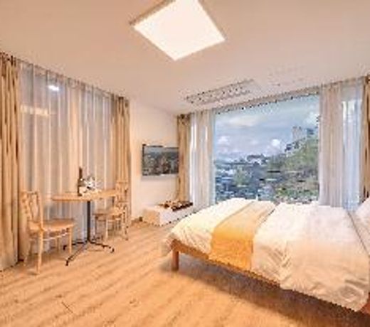 Tongyoung 767 Pension