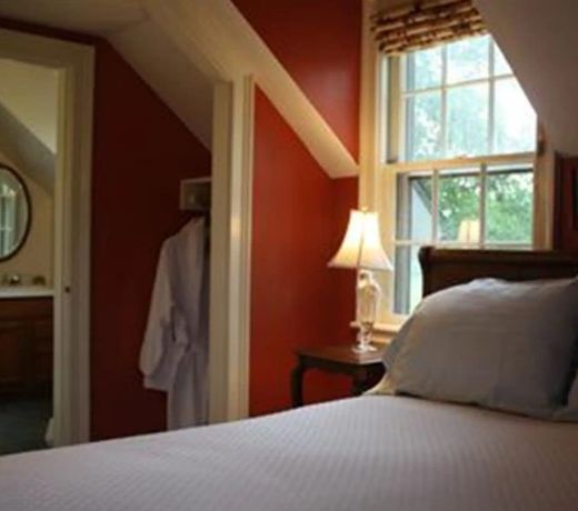 1824 House Inn + Barn