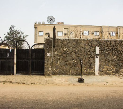 Creme Suites hotel