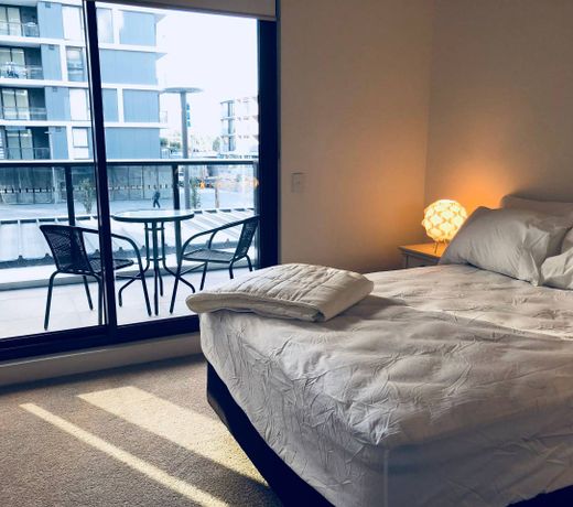 *super* one bedroom