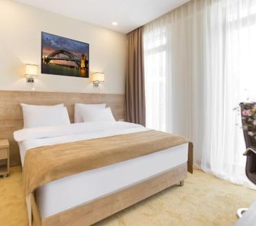 Bridge Boutique Hotel
