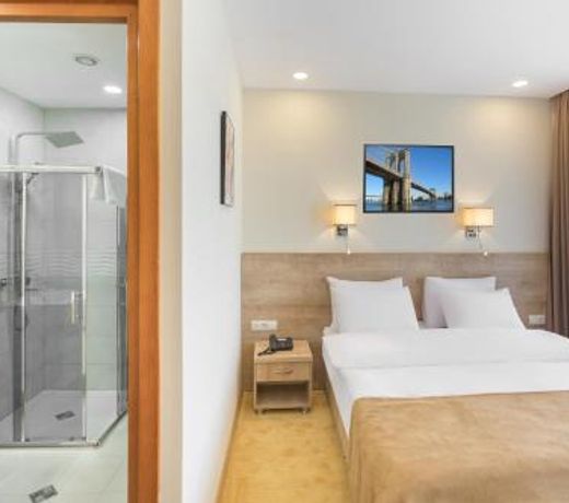 Bridge Boutique Hotel