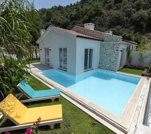 Z Exclusive Hotel and Villas