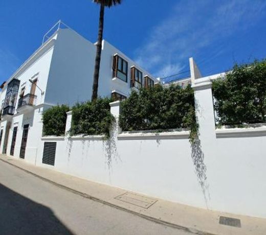 DÃºplex centro, climatizado, garaje, piscina, WIFI