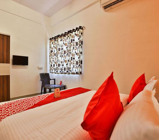 OYO Flagship 13124 Hotel Pyramid