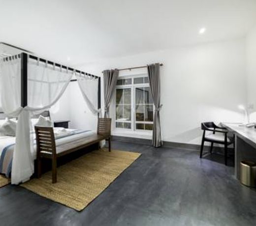 Hotel De L'Homme