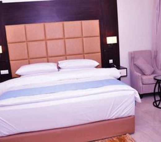 Rollace Hotel