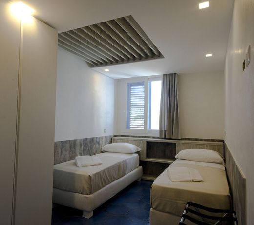 Isule Rooms & Breakfast