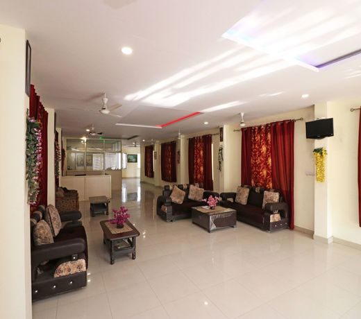 OYO 11426 Hotel Jyoti Residency