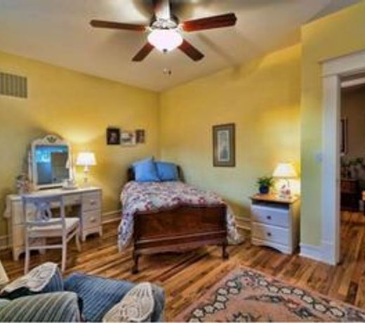 The Maxwell House Bed and Breakfast