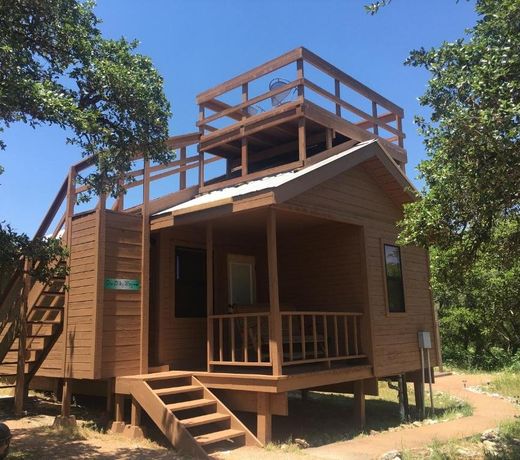 Walnut Canyon Cabins